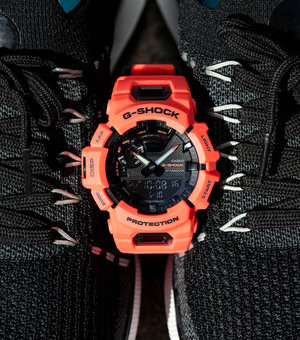Часы Casio G-SHOCK G-SQUAD GBA-900-4AER