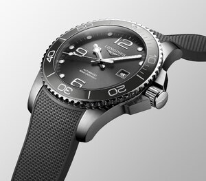 Часы Longines HydroConquest L3.782.4.76.9