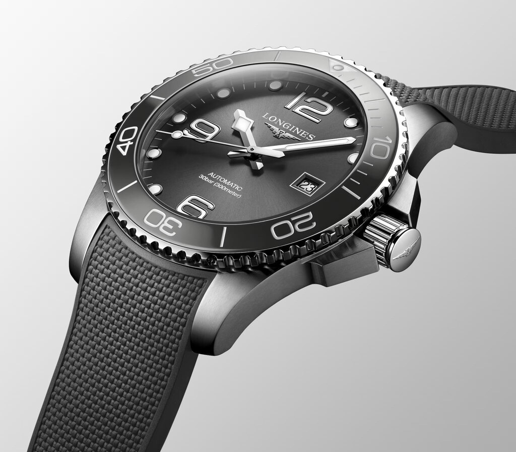 Часы Longines HydroConquest L3.782.4.76.9