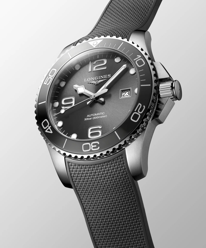 Часы Longines HydroConquest L3.782.4.76.9